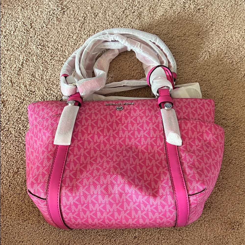 Michael Kors Sullivan Small Logo Top-Zip Tote Bag